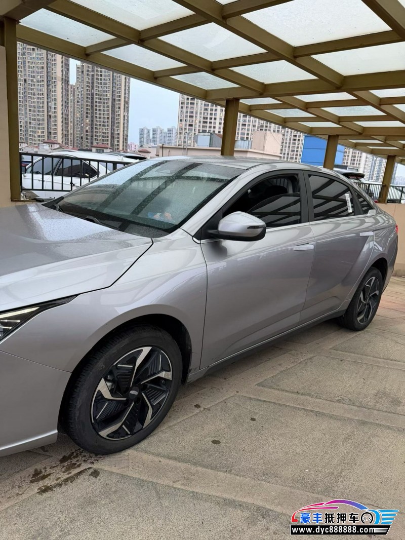 24年吉利几何轿车抵押车出售