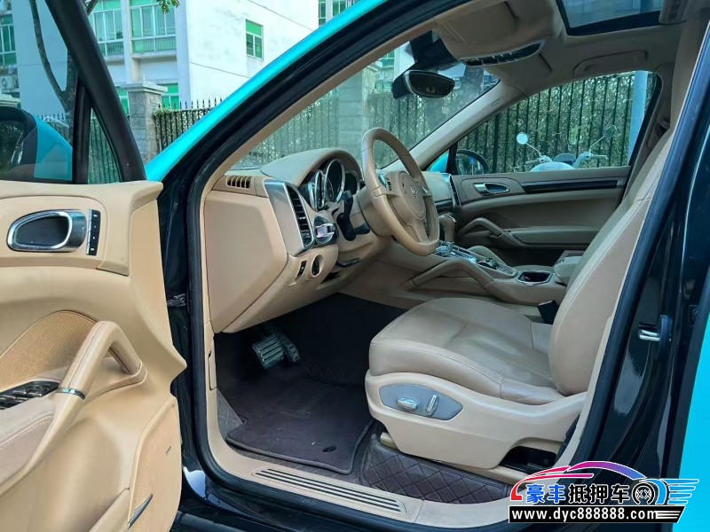 12年保时捷卡宴轿车抵押车出售