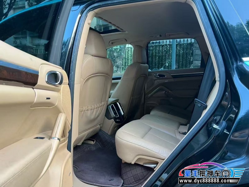 12年保时捷卡宴轿车抵押车出售