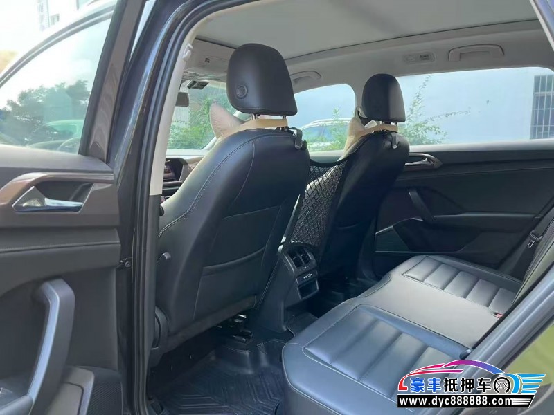 21年大众途岳轿车抵押车出售