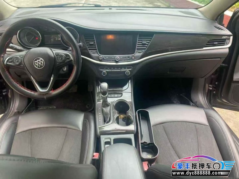 18年别克威朗轿车抵押车出售