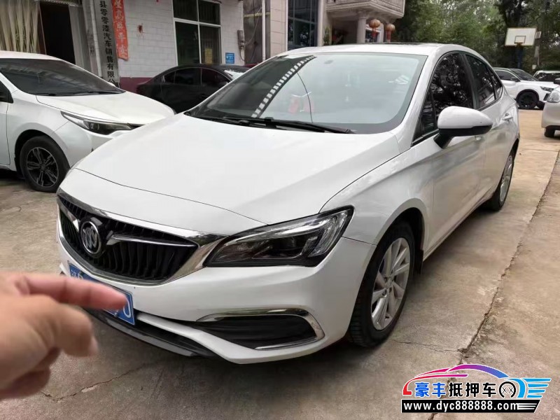 18年别克威朗轿车抵押车出售