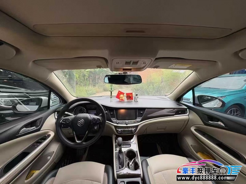 18年别克威朗轿车抵押车出售