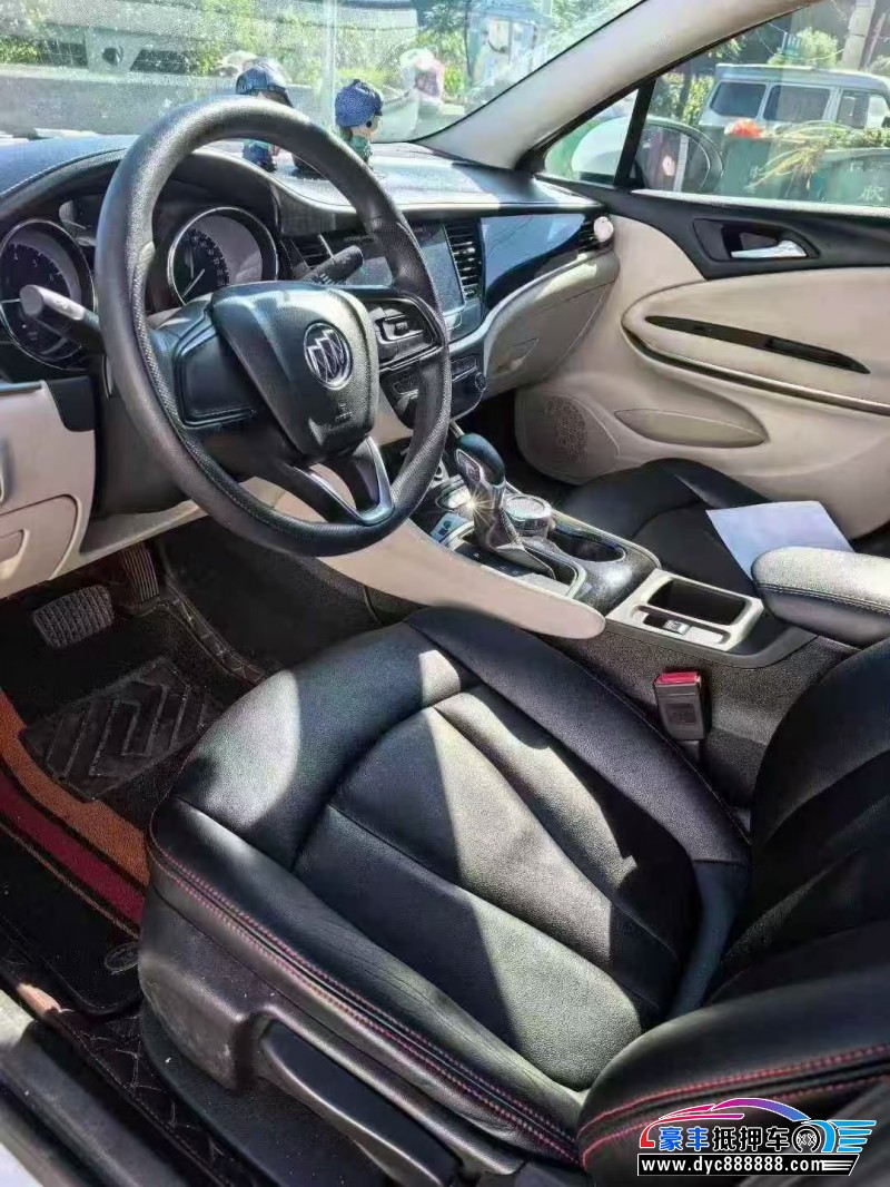 20年别克威朗轿车抵押车出售