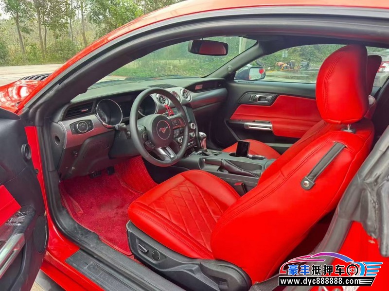 15年福特野马轿车抵押车出售