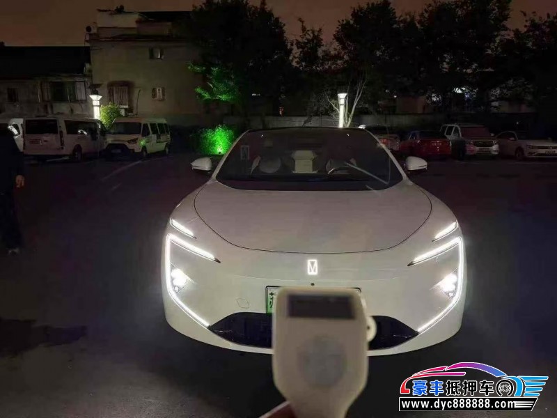 24年阿维塔12轿车抵押车出售