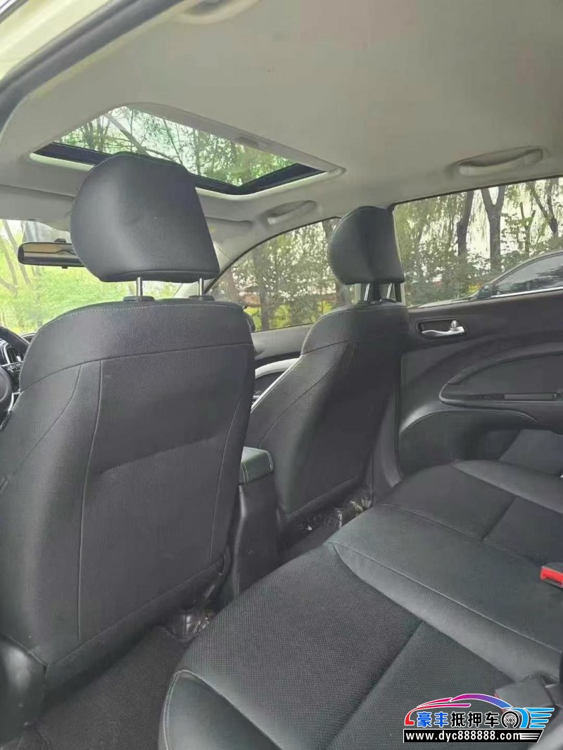 23年起亚KX1轿车抵押车出售