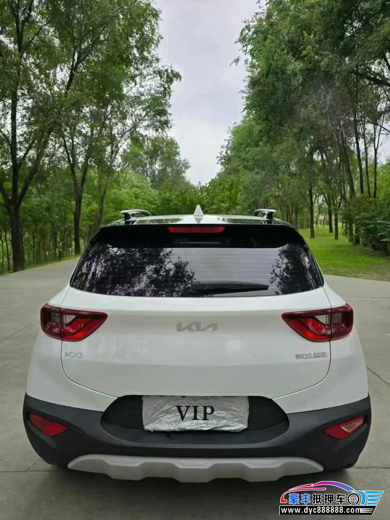 23年起亚KX1轿车抵押车出售