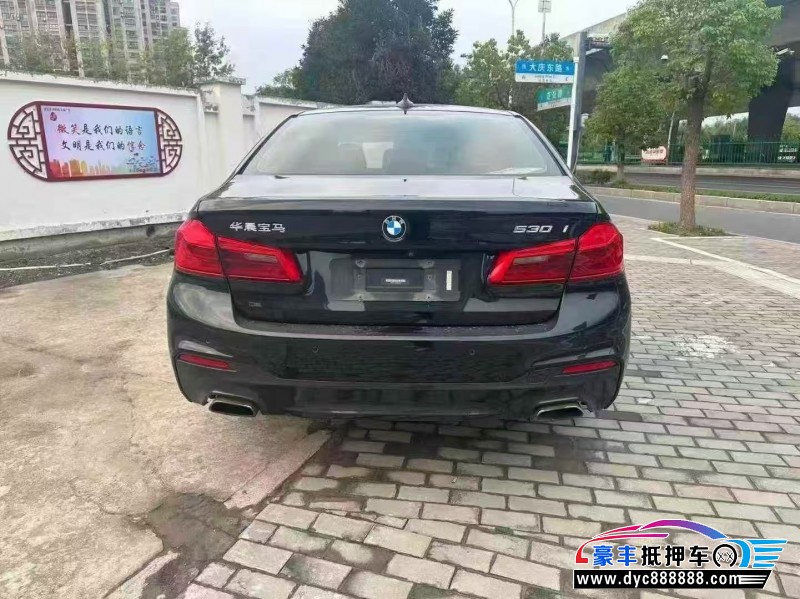 18年宝马5系轿车抵押车出售