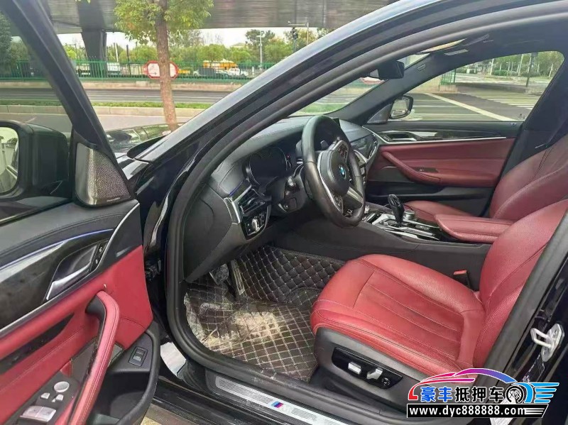 18年宝马5系轿车抵押车出售