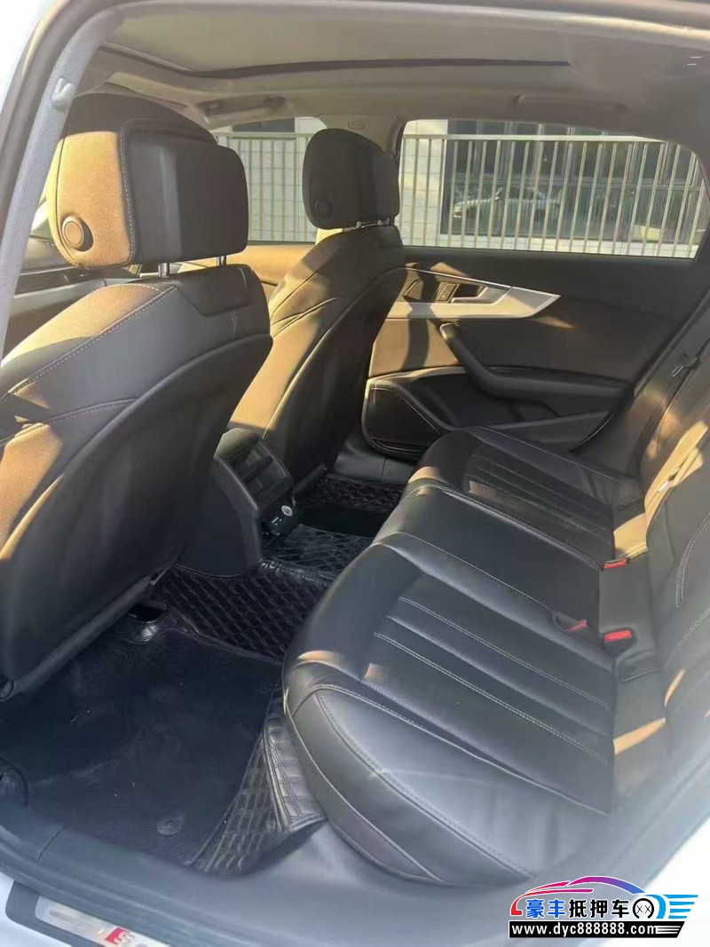 22年奥迪A4L轿车抵押车出售