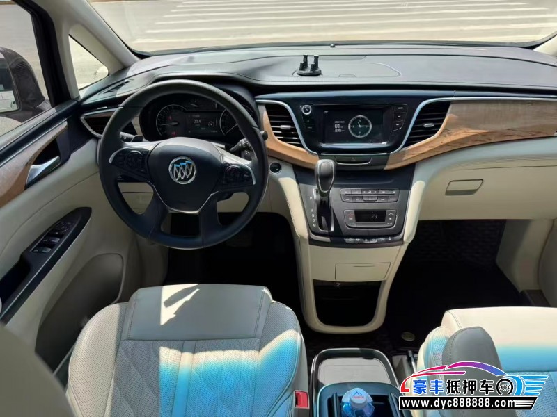 20年别克GL8轿车抵押车出售