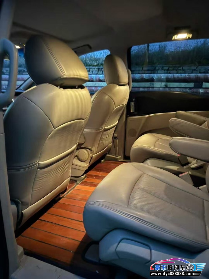 19年别克GL8轿车抵押车出售