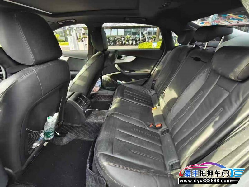 20年奥迪A4L轿车抵押车出售