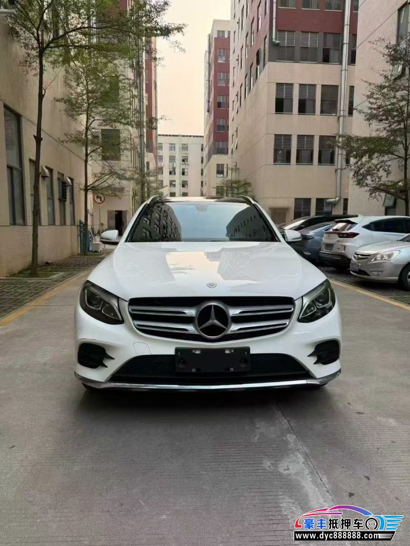 19年奔驰GLC轿车抵押车出售