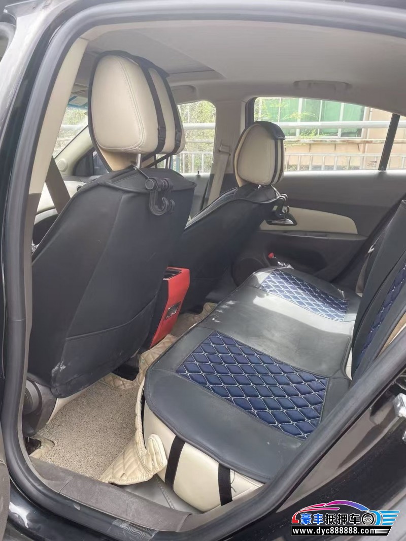 15年雪佛兰科鲁兹轿车抵押车出售