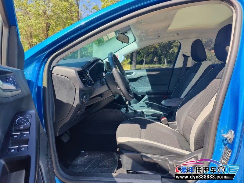 22年福特福克斯轿车抵押车出售