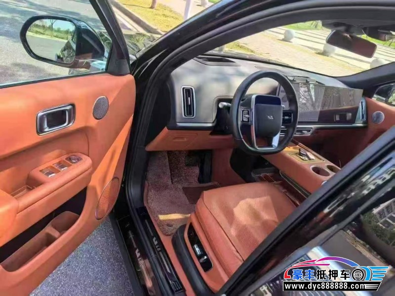 24年理想L8轿车抵押车出售