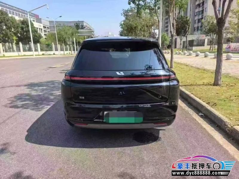 24年理想L8轿车抵押车出售