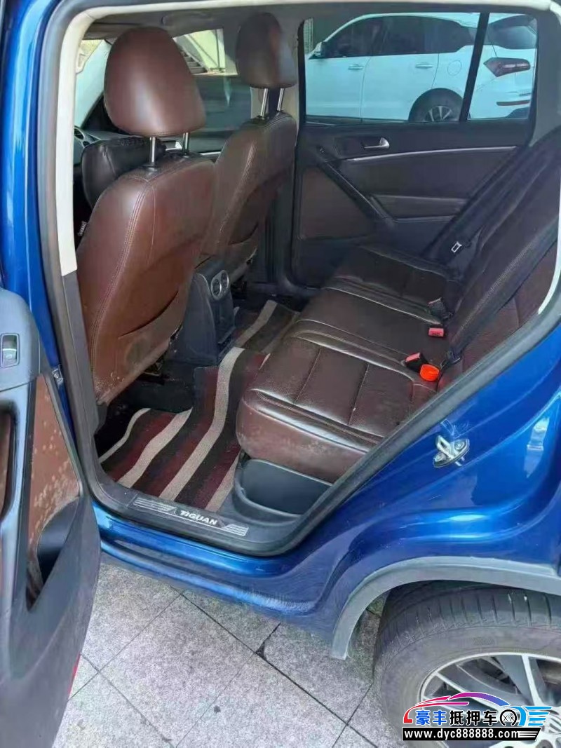 14年大众途观轿车抵押车出售