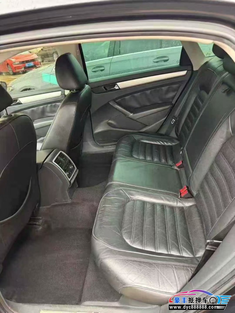 15年大众帕萨特轿车抵押车出售