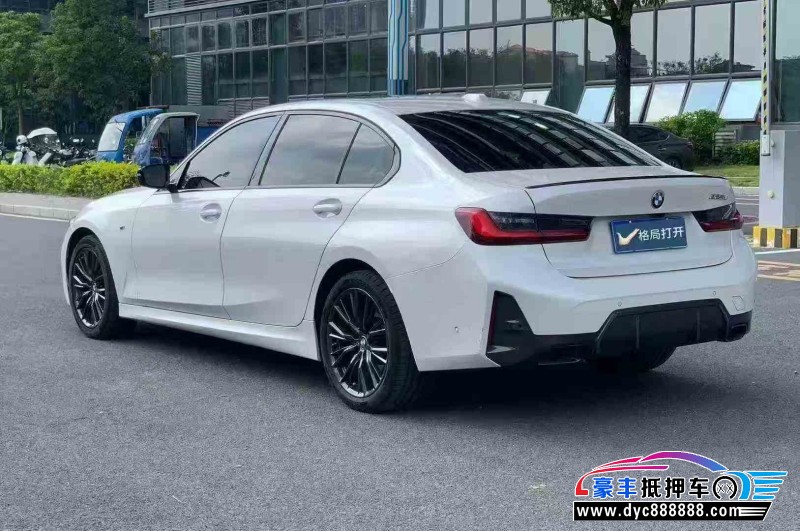 24年宝马3系轿车抵押车出售