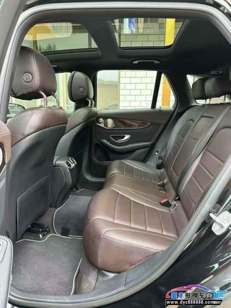 17年奔驰GLCSUV抵押车出售