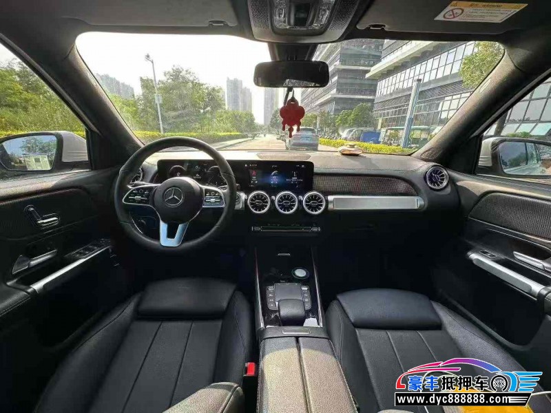 21年奔驰GLB轿车抵押车出售