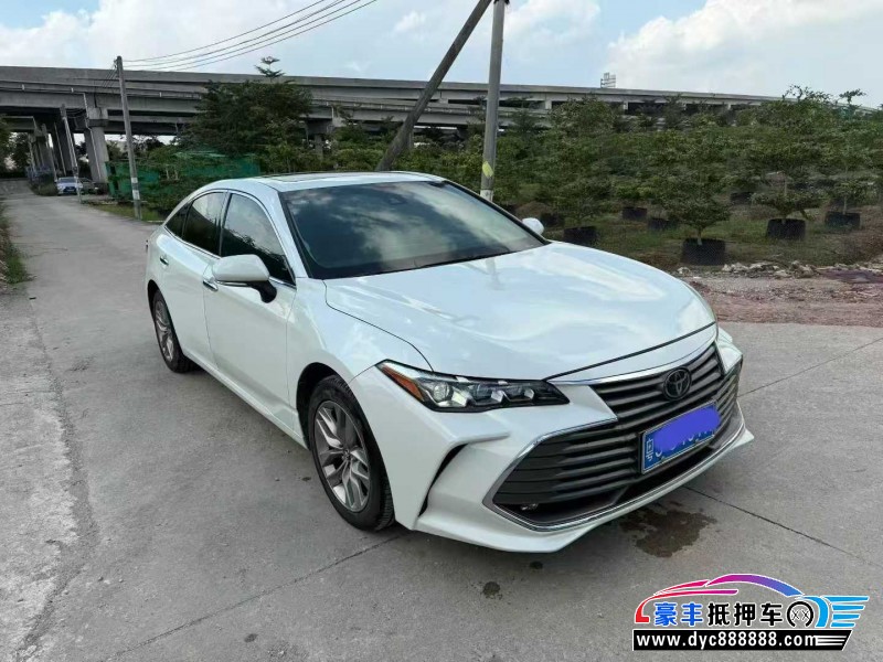 20年丰田亚洲龙轿车抵押车出售