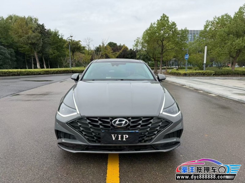 21年现代索纳塔轿车抵押车出售
