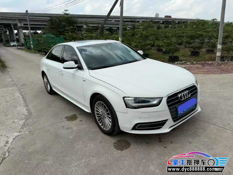 13年奥迪A4L轿车抵押车出售
