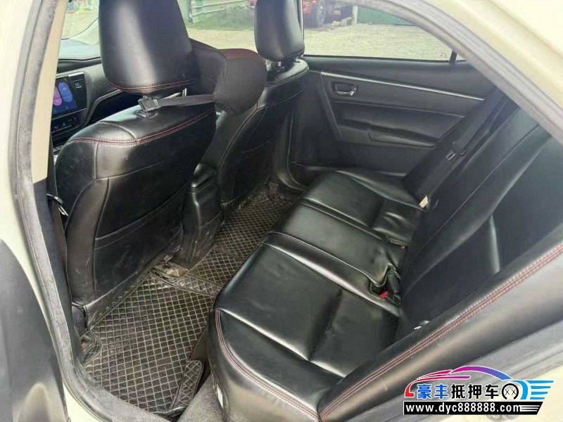 18年丰田雷凌轿车抵押车出售