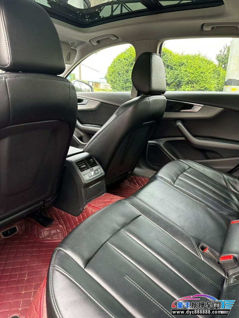 19年奥迪A4轿车抵押车出售