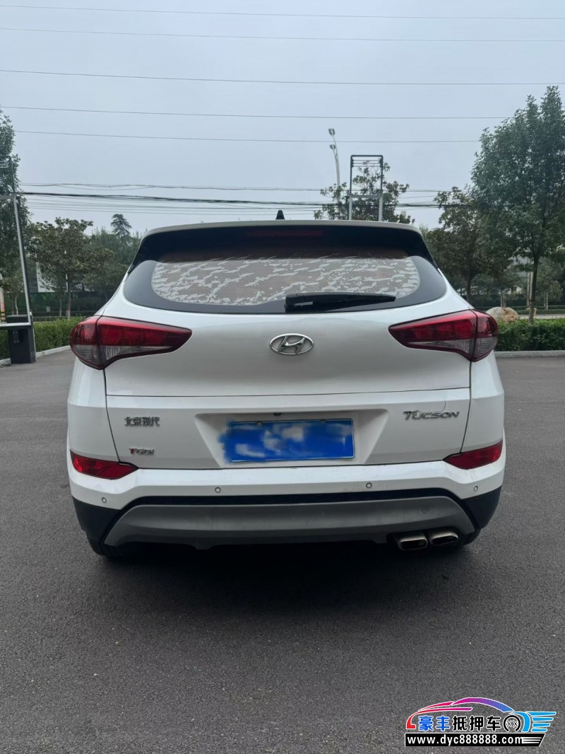 18年现代途胜轿车抵押车出售