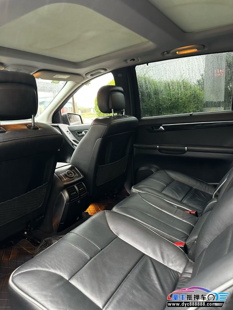 18年奔驰R轿车抵押车出售