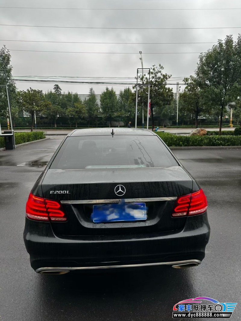 16年奔驰E轿车抵押车出售