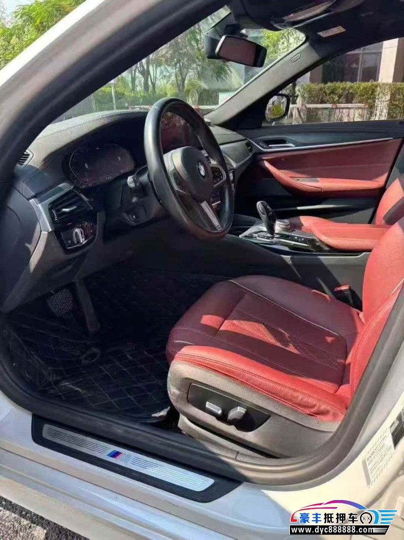 20年宝马5系轿车抵押车出售