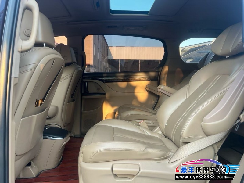 18年别克GL8轿车抵押车出售