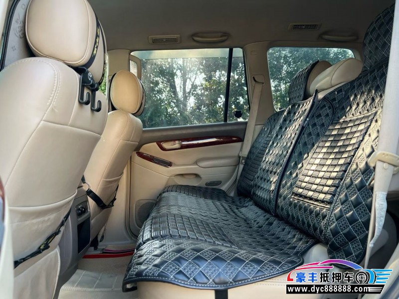 10年丰田普拉多（霸道）轿车抵押车出售