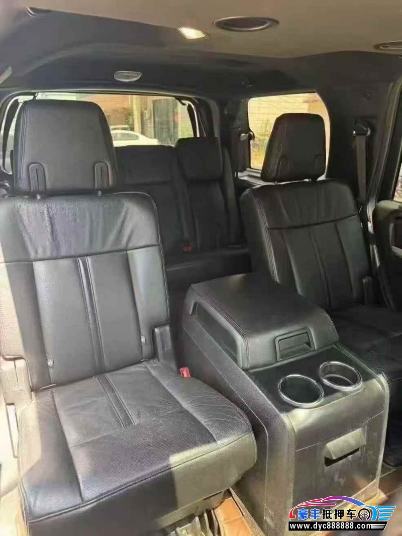 17年林肯领航员轿车抵押车出售