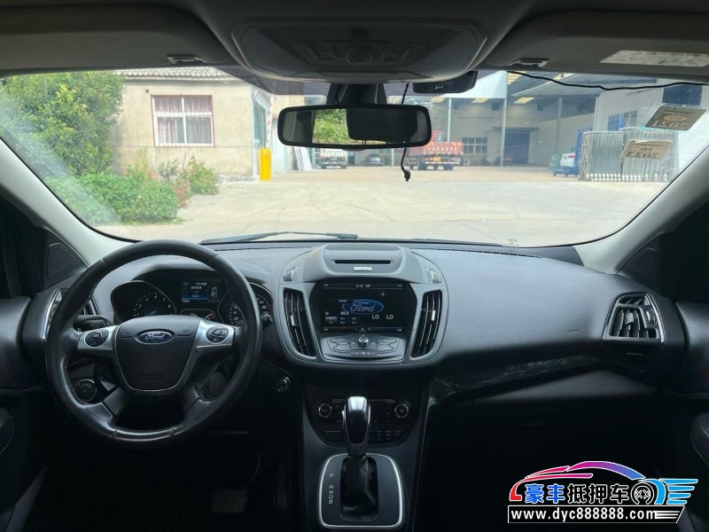 15年福特翼虎轿车抵押车出售