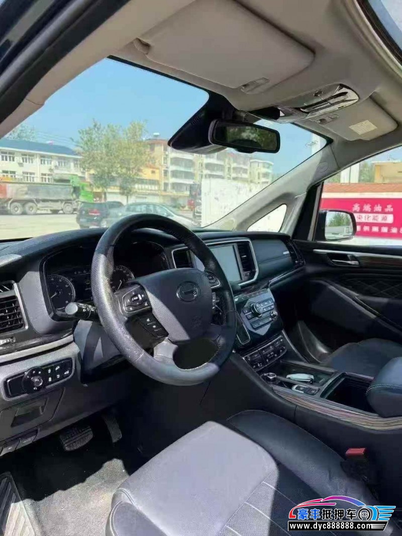 19年传祺M8轿车抵押车出售