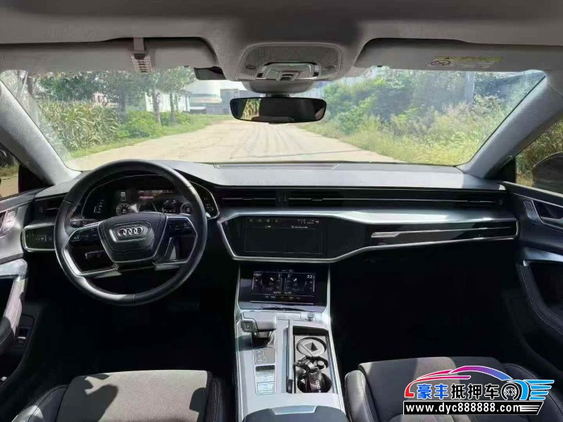 24年奥迪A7轿车抵押车出售