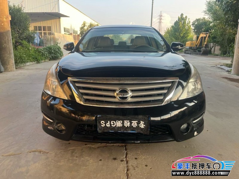 12年日产天籁轿车抵押车出售