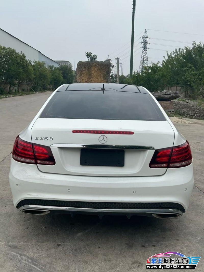 14年奔驰E轿车抵押车出售