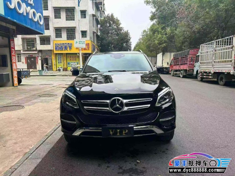 19年奔驰GLE轿车抵押车出售