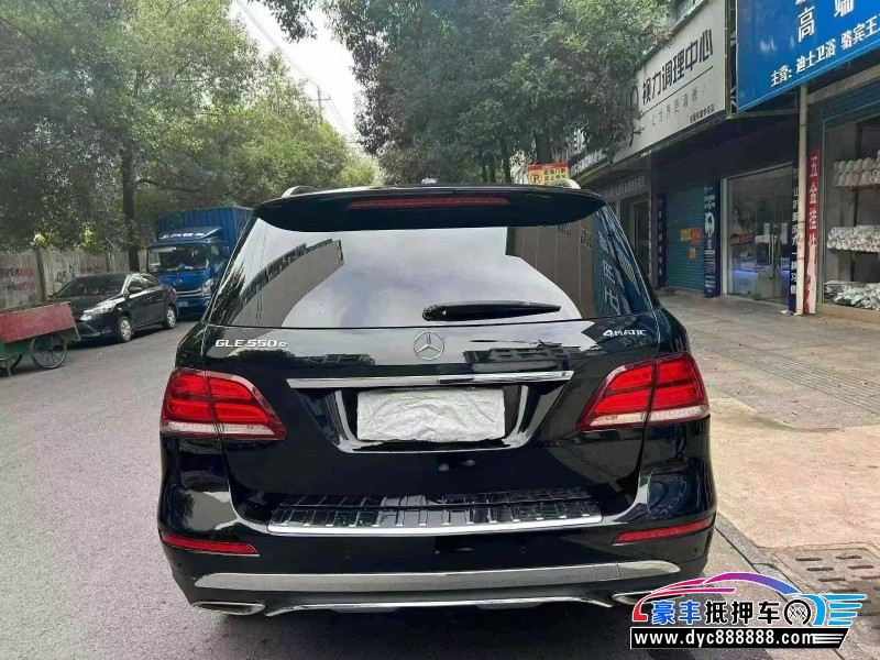 19年奔驰GLE轿车抵押车出售