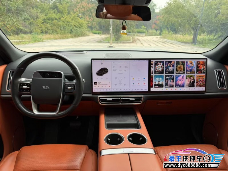 23年理想L8轿车抵押车出售