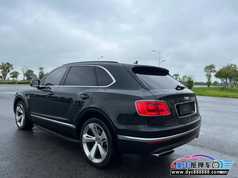 19年宾利添越轿车抵押车出售