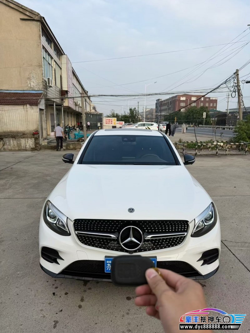 19年奔驰GLC轿车抵押车出售